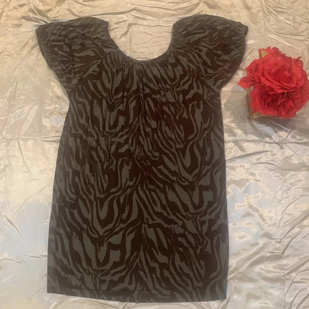 🌹Micheal Kors Beautiful Stretch Zebra Print Dress Brown & Green